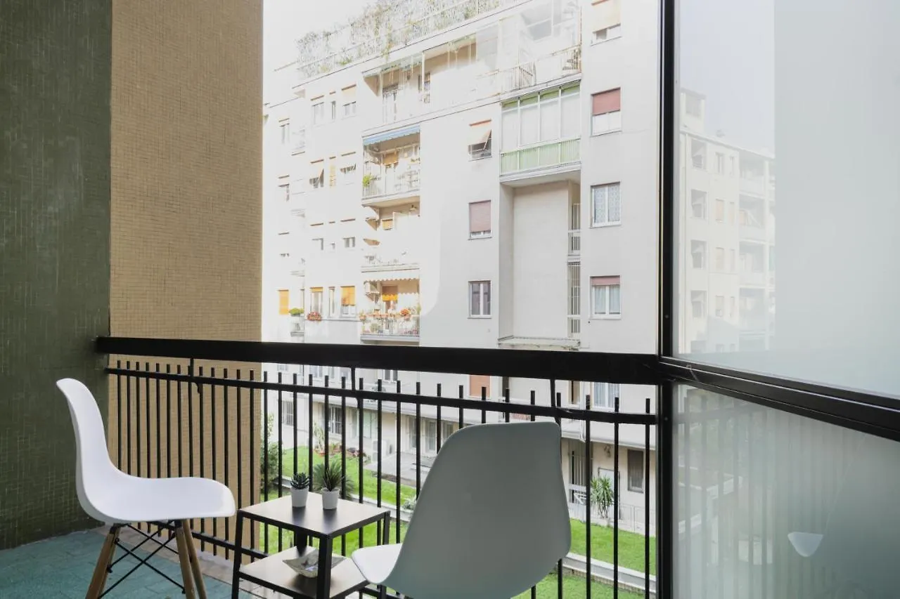 Apartment Easylife - Elegante Appartamento Sui Navigli Milan