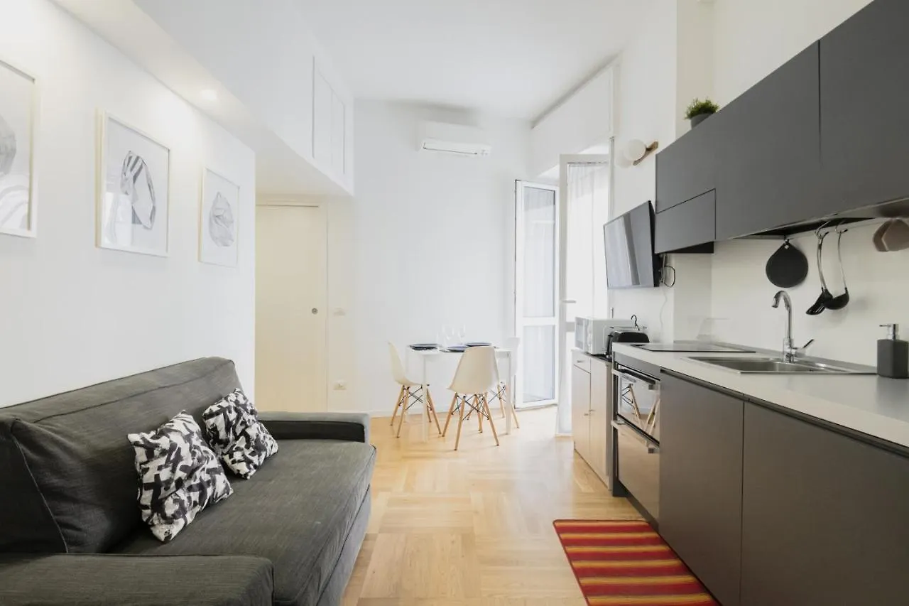 Apartment Easylife - Elegante Appartamento Sui Navigli Milan