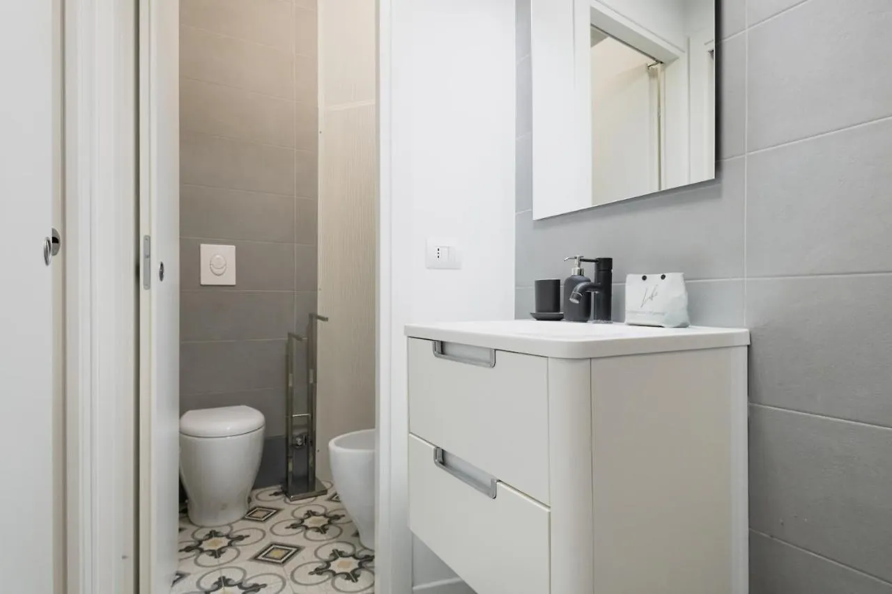 Apartment Easylife - Elegante Appartamento Sui Navigli Milan Italy